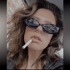 Meet your Posher, Caitlin